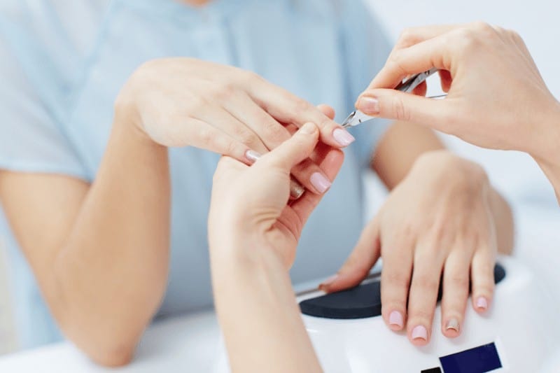 בניית ציפורניים בצורה מקצועית