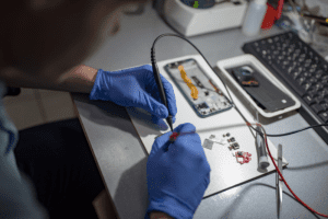 תיקוני טלפון תוך שעה במחירים מנצחים